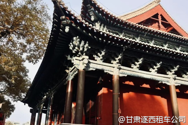想找一位熟悉古代戰(zhàn)爭(zhēng)的導(dǎo)游，包車(chē)講解古戰(zhàn)場(chǎng)？  